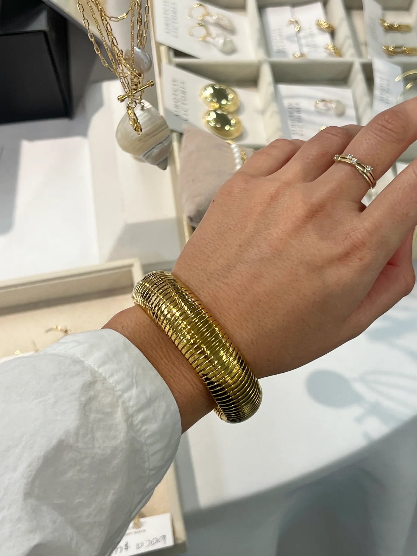 Chunky Ribbed Bangle Bracelet - Gold